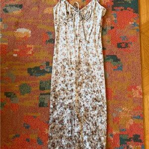 Chic Floral Maxi Dress in Cream and Brown
